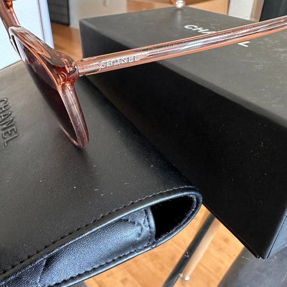 Chanel Sunglasses - Picture 4 of 8